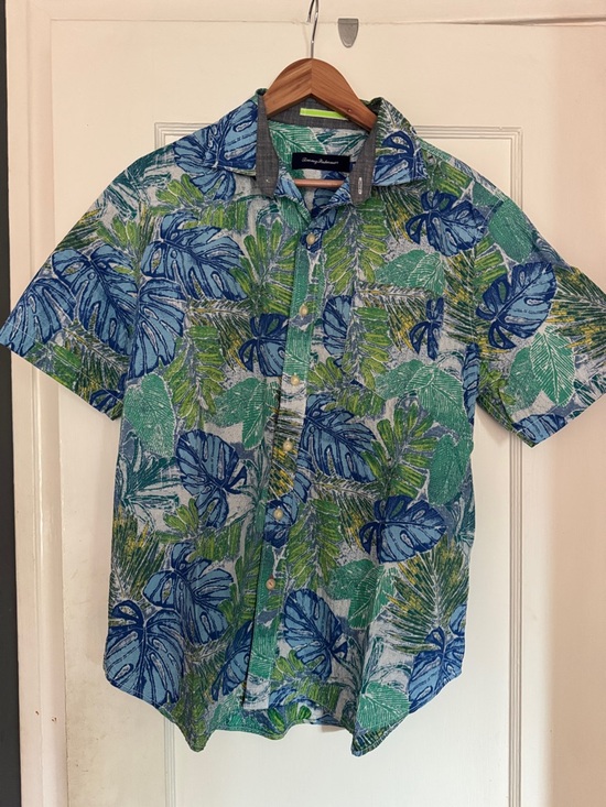 Tommy Bahama Other - Tommy Bahama Blue and Green Tropical Leaf Short-Sleeve Button-Down Shirt